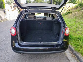 Volkswagen Passat 2.0 TDI, FUNKČNÍ KLIMA - 10
