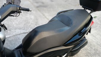 Skútr Yamaha X-MAX 125 ABS - 10