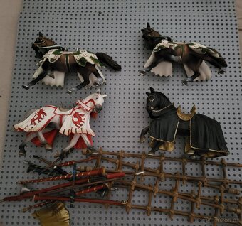 schleich rytíři pěšák a na koni drak katapul atd - 10