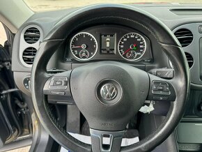 ►► VW TIGUAN 2,0 TDI 4x4 - 103 kW - NAVI, TAŽNÉ - 10