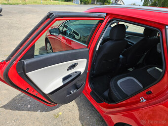 Kia Cee'd II JD - 10
