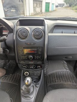 Dacia Duster 2016, najeto 84510Km - 10