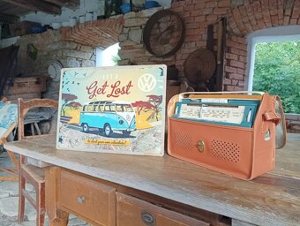 IKONICKÉ RÁDIO PHILIPS Z 60. LET+PLECH. CEDULE VW - HIPPIES - 10