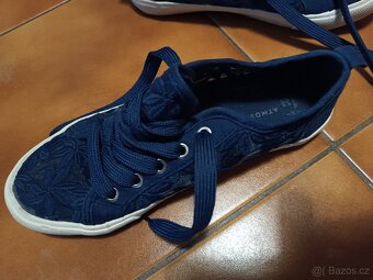 Tenisky, kecky krajkové modré dívčí 38 - 10