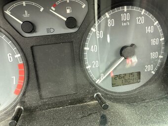 Prodám auto octavia - 10