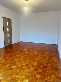 Prodej bytu 2+1 v OV - 10