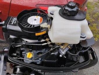 Lodní motor Suzuki 4Ps 4takt - 1A top stav - 10