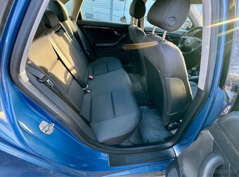 Audi A4 1.8 T quattro 2003 STK do 10/2027 zpneu - 10