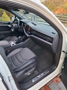 Volkswagen Touareg 3.0 TDI,210kW,R-Line,80.000km, 4x4 - 10