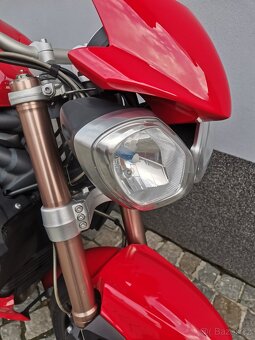 Triumph Speed triple 1050 - 10