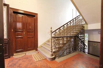 Pronájem dvou kanceláří o výměře 44 m2 včetně příslušenství, - 10
