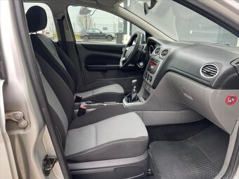 Ford Focus 2,0 TDCi Duratorq Trend (2010) - 10