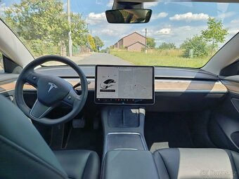 Tesla Model 3 Std Range Plus - 10