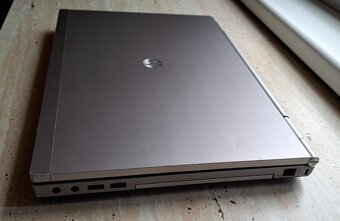 HP EliteBook 8570p/ Core i7 / 8 GB / SSD 240GB/ WIN 11 PRO - 10