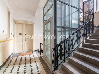 Pronájem bytu 4+1 140 m2 - 10