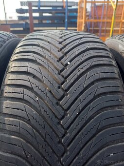 Pneu 225/45 R18 95W celoroční pneumatiky - 10