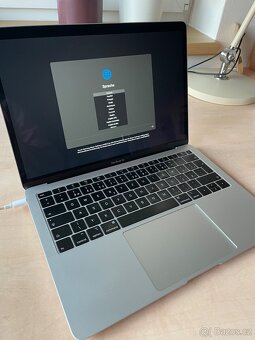 Macbook Air 13in - 10