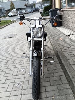 Harley Davidson Sportster XL 883 Custom EU verze 100 LET - 10