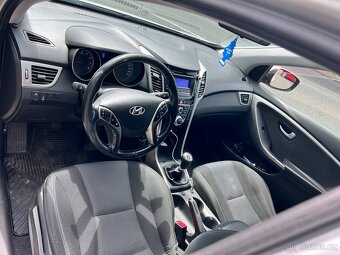 Hyundai i30 kombi - 1.6 MPI 88kw 2016 - 10