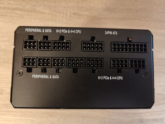 Modulární ATX zdroj CORSAIR RM750, 80 PLUS Gold, herní PC - 10