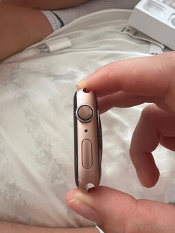 Apple watch series 4 - 44mm - 10