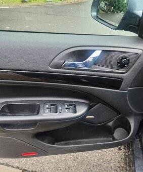 Škoda Octavia 2.0TDI 103Kw Laurin Klement - 10