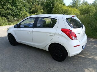 Hyundai i20 - 10