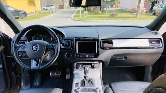 Prodám Volkswagen Touareg II 7P, 3.0TDI, CZ, servisní kniha - 10