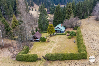 Roubená chalupa s pozemky o výměře 21.245m2 v obci Morávka - - 10