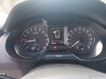 Octavia 1,6 TDI servisní knížka - 10