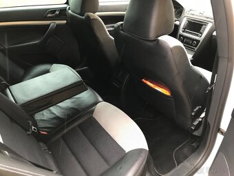 Škoda Octavia II RS 2.0 TFSI 147KW Face lift R.V 2012 - 10