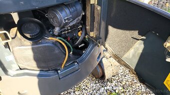 Minibagr KOMATSU, rozšiřovací, rychloupínák, velký a silný - 10