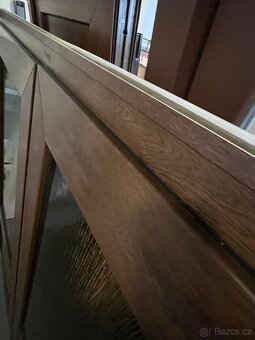 KRÁSNÉ 6TI KOMOROVÉ PLASTOVÉ DVOUKŘÍDLÉ VCHODOVÉ DVEŘE OŘECH - 10