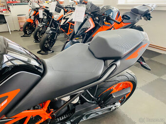 KTM 125 DUKE, 2024 = 11 KW/ TOP STAV, STK V CENĚ MOTO - 10