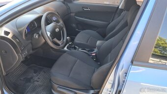 Hyundai i30, 1.6i / najeto 83 000 km 1.MAJITEL ČR - 10