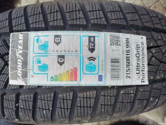 HONDA HR-V disky 5x114,3 R16 + 215/60/16 zima - 10