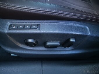 ŠKODA Octavia 2.0 TDI 110kW DSG Liftback Laurin & Klement ČR - 10