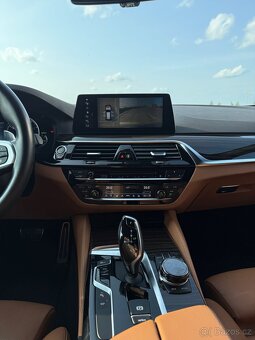 BMW Řada 5, 540i, xDrive, M paket, Dakota - 10