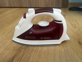 Vysavač Miele a žehlička Bosch - 10