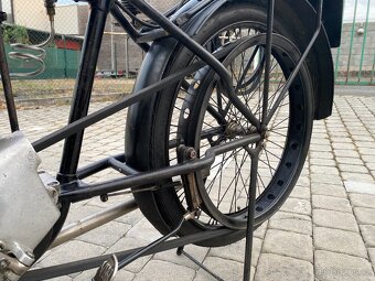 Clyno Lightweight - 10