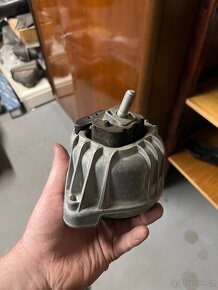 Náhradní díly bmw 1 e81,e82,e87,e88 benzin 3 E90,91,92,93 X1 - 10