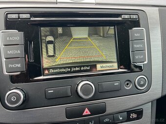 VW Passat Variant 2.0TDI 103KW Manuál Kamera NAVI ACC 2014 - 10
