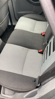 Prodám Ford Focus combi 1,6 benzin 74 KW ,rv 2010 - 10