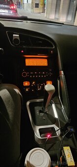 Peugeot 3008 - 10