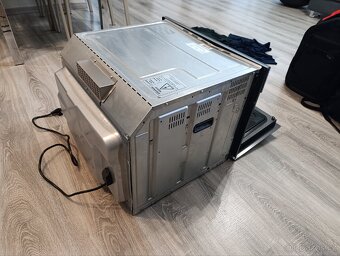 Vestavná trouba Beko BCW 14500 BG
- 10