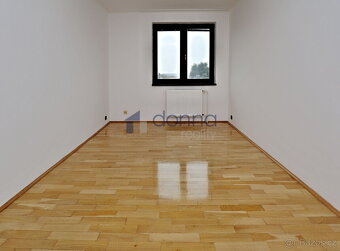 Pronájem rodinného domu 5+1, 220m2, Praha 4 - Chodov, ul. Kl - 10