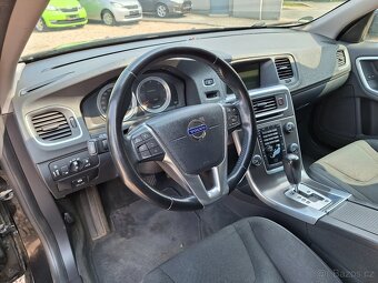 Volvo V60 2.0d 120KW D3 Servisní kniha - 10