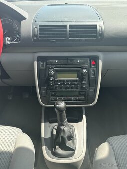 Volkswagen Sharan 1.9 TDI 85kW CZ 2. MAJITEL 7MÍST - 10