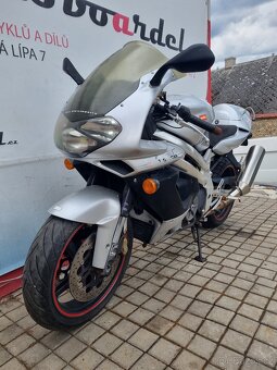 Aprilia SL Falco 1000 - 10