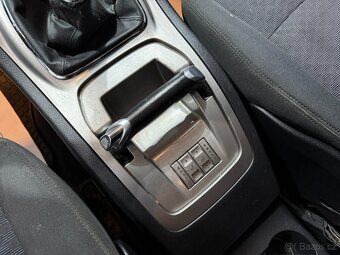 Ford Galaxy 2,0 TDCI GHIA 7 MÍST BI-XEN - 10